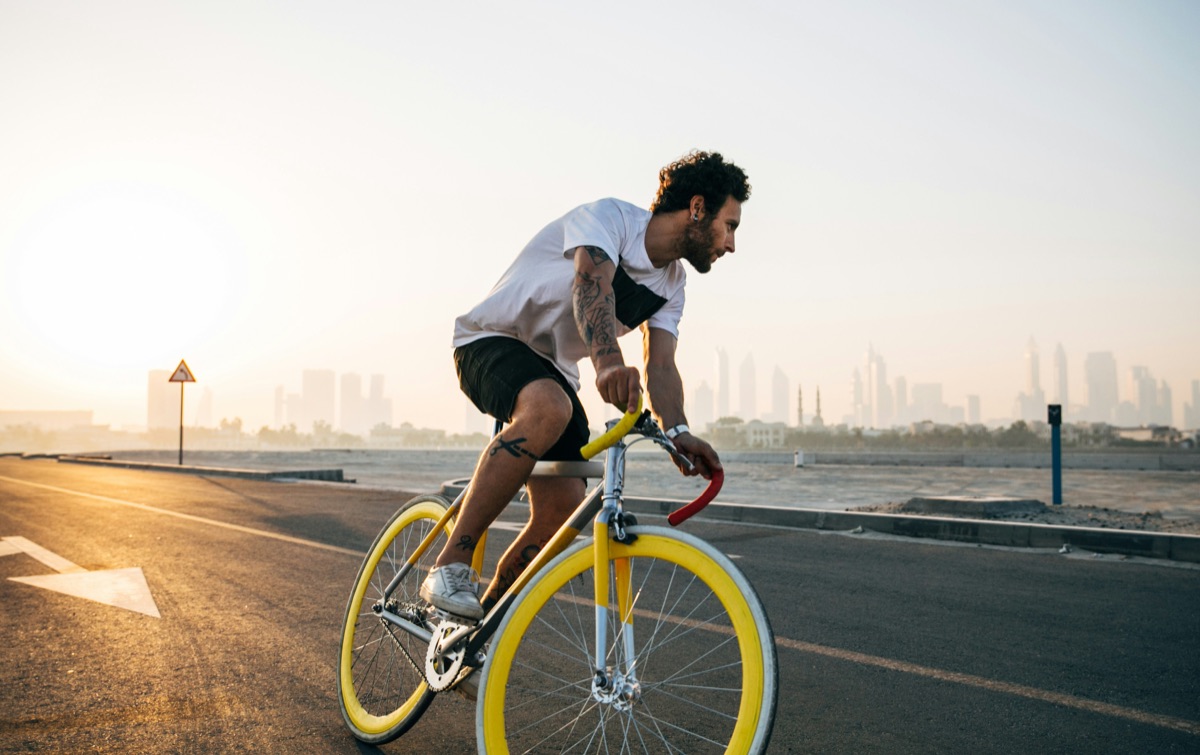 How to choose a road bike for city rides